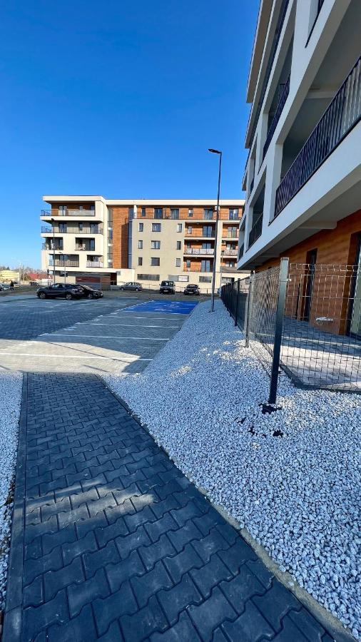 Flow 8 By Housine Zator Exterior photo